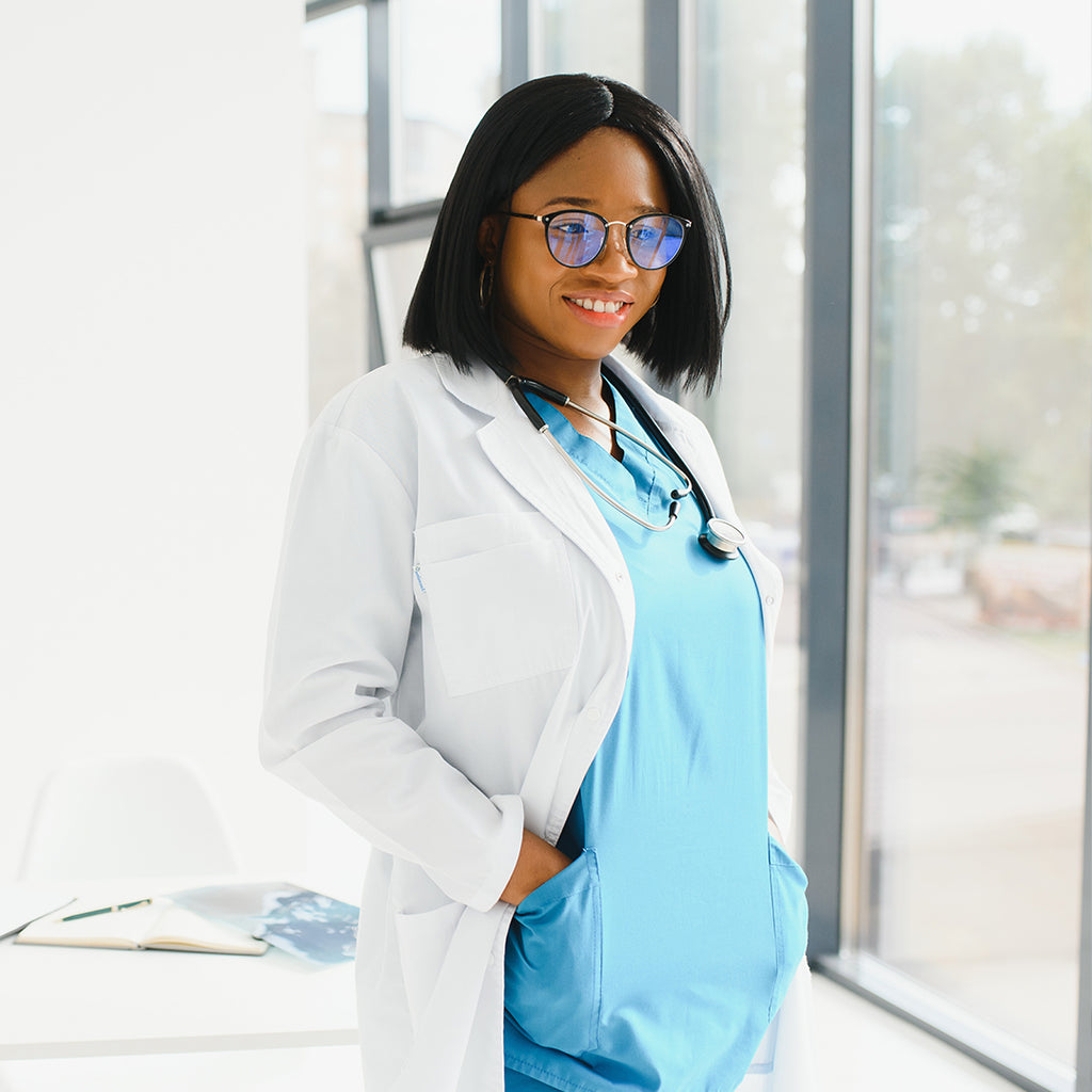 Bump-Approved Workwear: How to Choose Maternity Scrubs for Pregnant Healthcare Workers